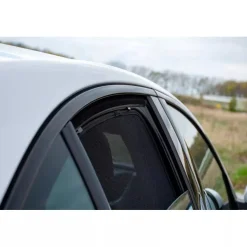 Car Shades Autozonneschermen>Alfa Romeo Giulia Sedan 2016 - Zonneschermen achterportieren